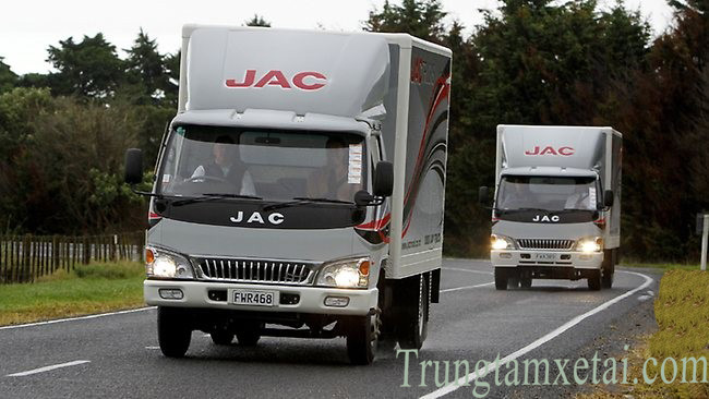 Xe tải JAC 4t9-trungtamxetai.com